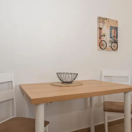 Lovric Apartamento *